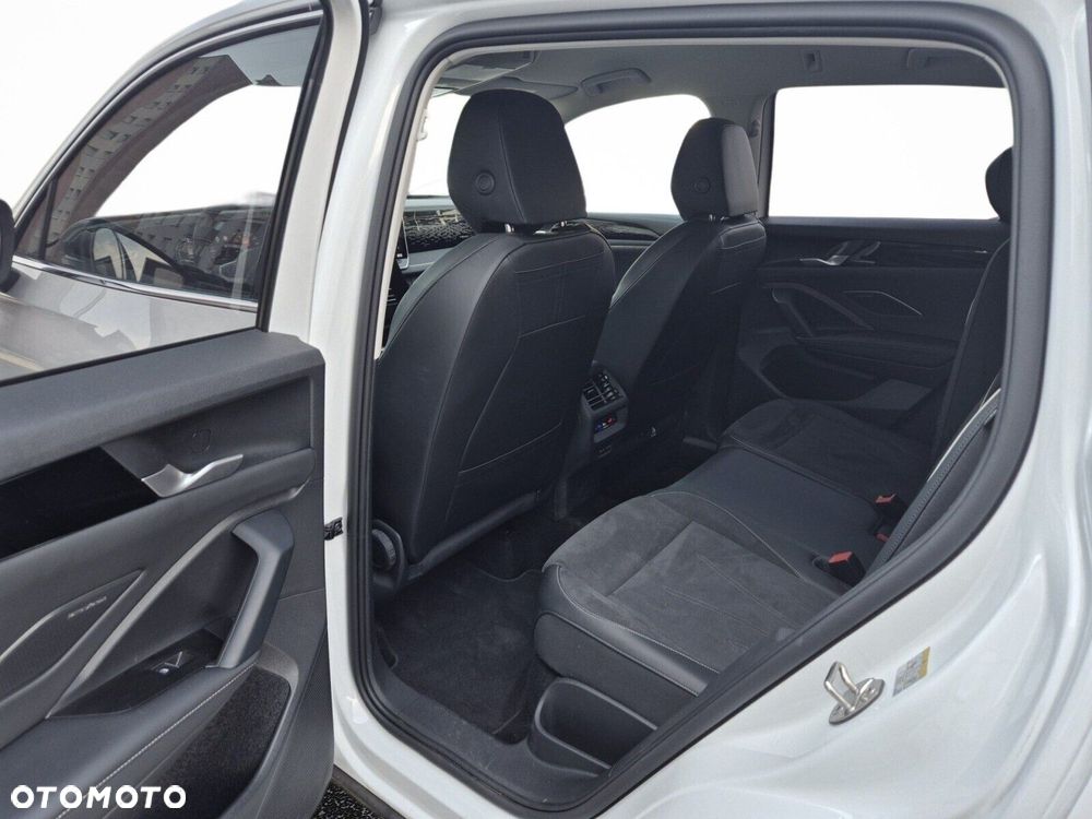 Volkswagen Tiguan - 8