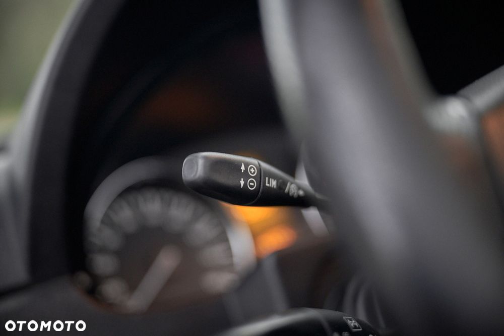 Mercedes-Benz SPRINTER - 35