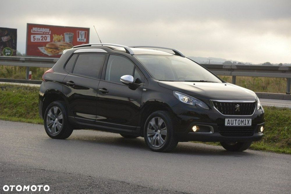 Peugeot 2008 1.2 Pure Tech Style EU6 - 12