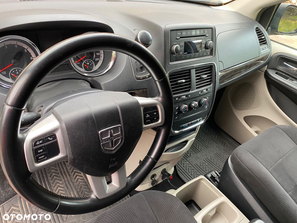 Dodge Grand Caravan ver-3-6-express - 12