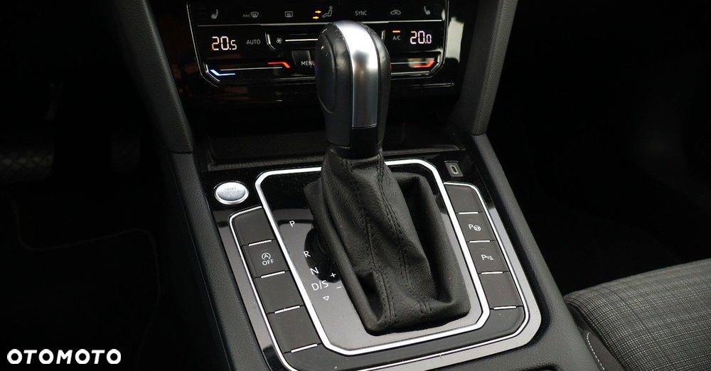 Volkswagen Passat Variant ver-variant-2-0-tdi-scr-dsg-4motion-business - 33