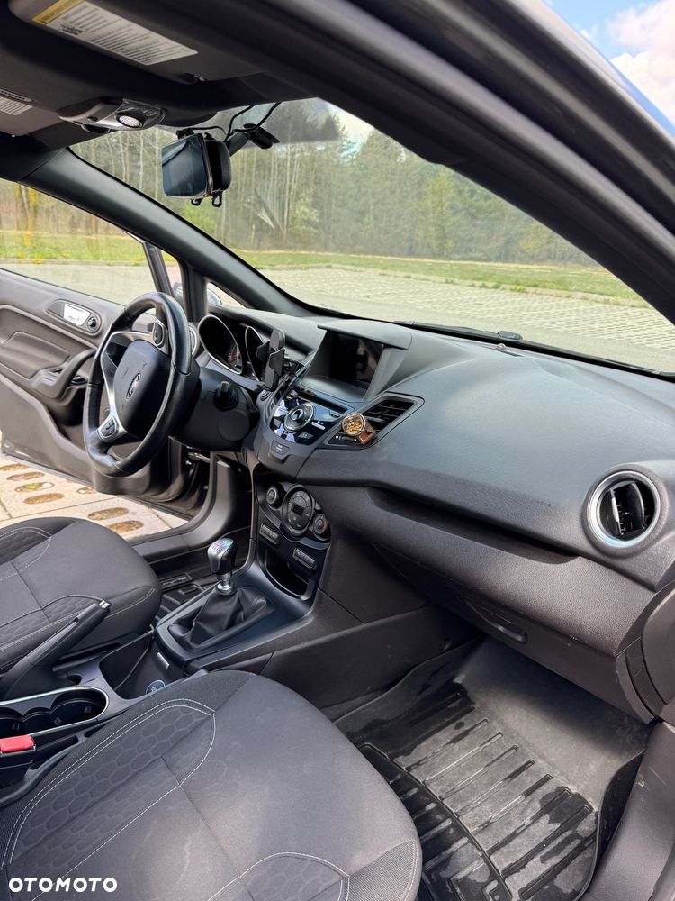 Ford Fiesta 1.6 EcoBoost ST - 13