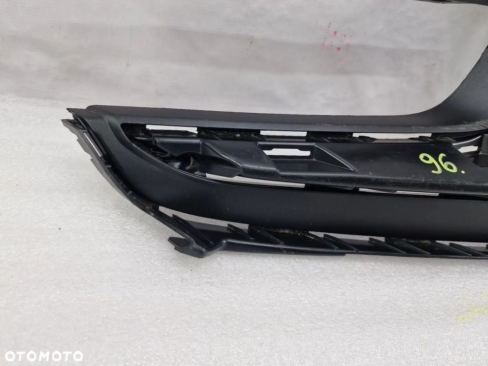 PORSCHE MACAN 95B LIFT 20- PRAWA KRATKA BOCZNA ZDERZAKA PRZEDNIEGO PRZÓD , NR 95B807820F , NR AUKCJI C/96 - 2