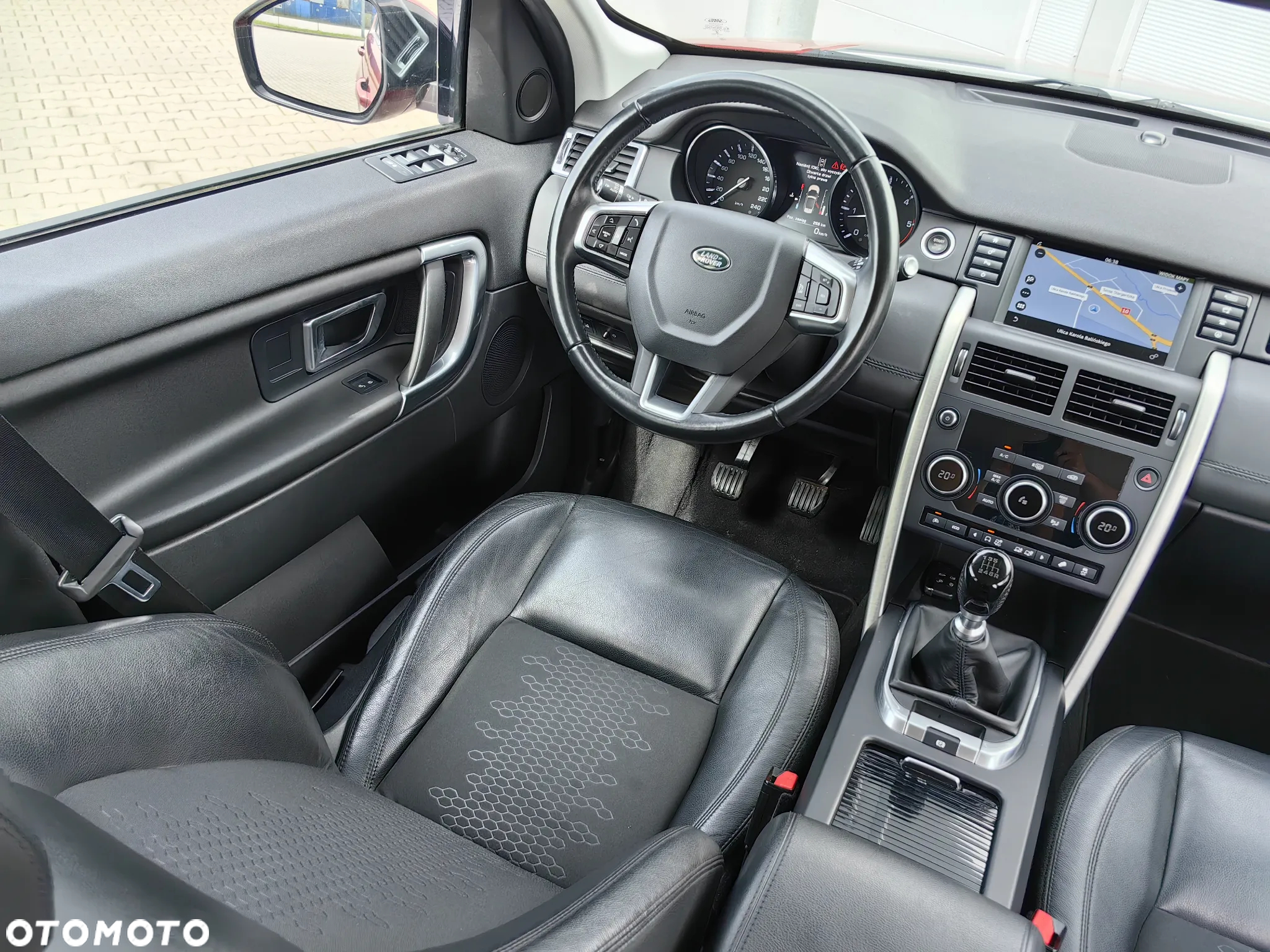 Land Rover Discovery Sport 2.0 TD4 HSE Luxury - 8