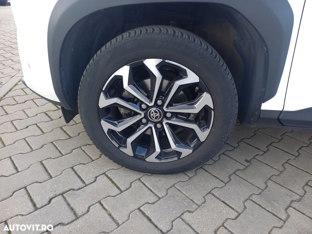 Toyota Yaris 1.5 MT Dynamic - 28