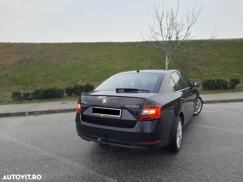 Skoda Octavia 1.5 TSI ACT DSG Style - 3