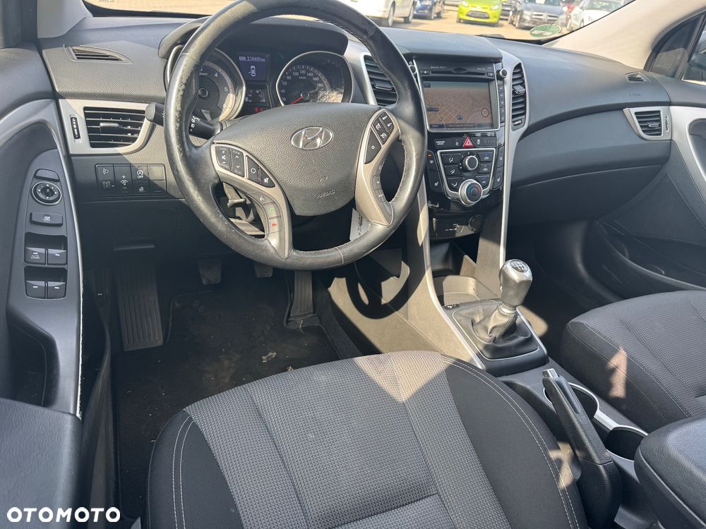 Hyundai i30 blue 1.6 CRDi Classic Navigation - 22