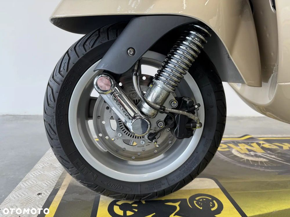 Vespa GTS - 18
