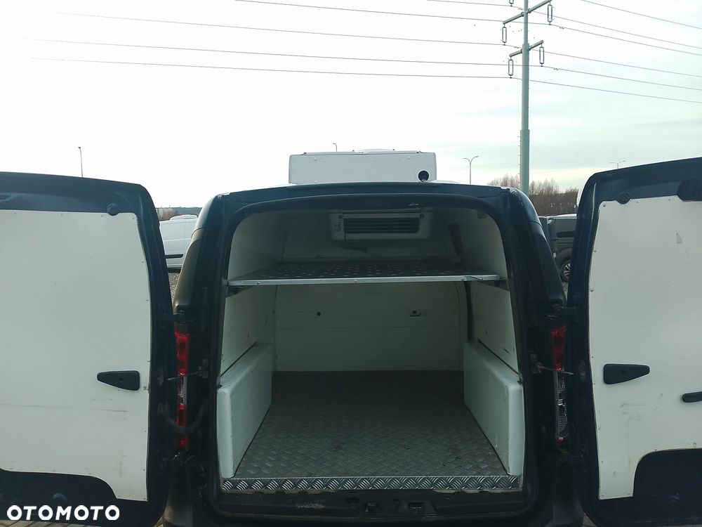 Dacia Dokker Izoterma Chłodnia Mroźnia grzanie drzwi boczne półka inox Salon PL po serwisie - 15