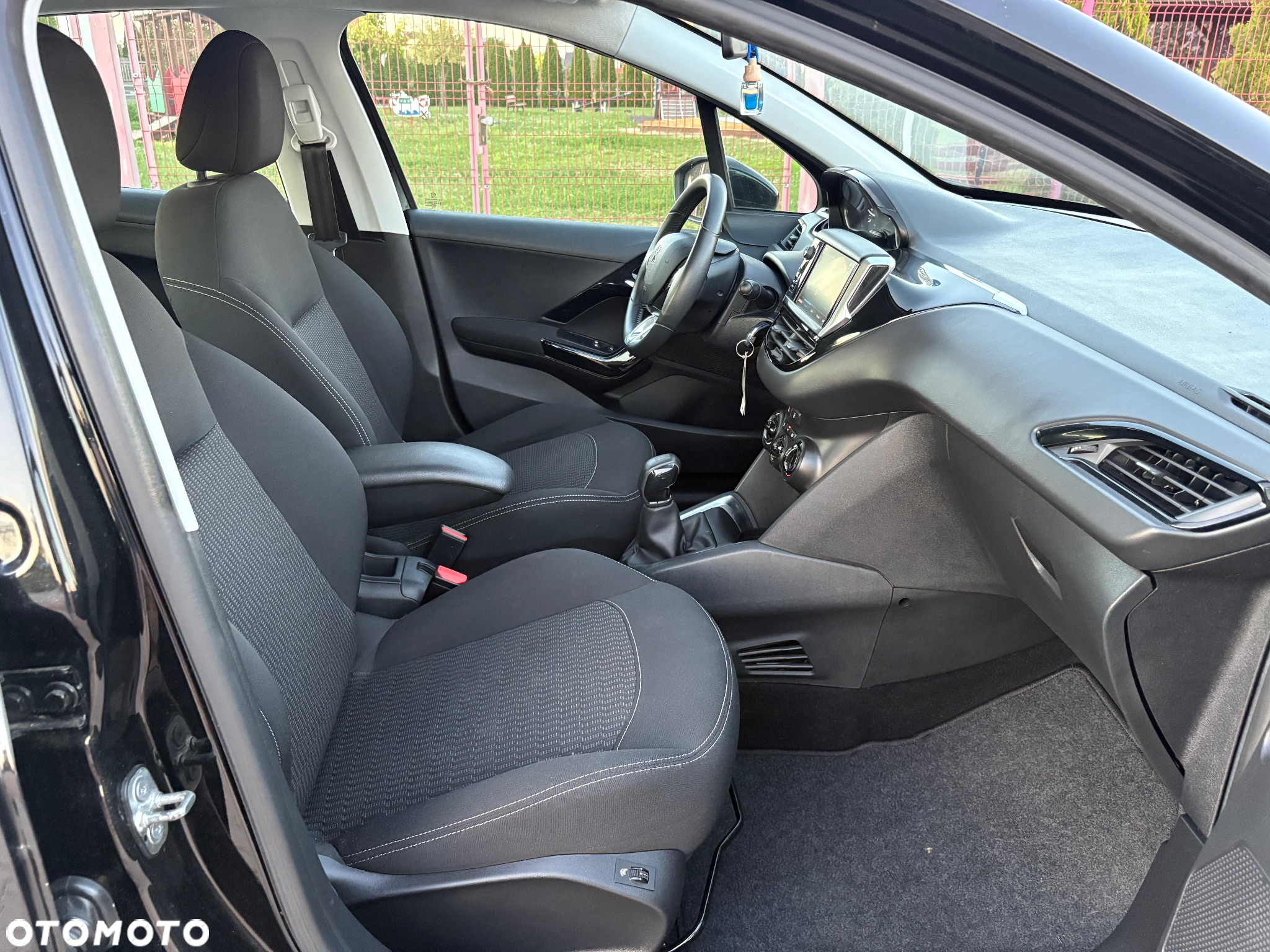 Peugeot 208 PureTech 82 Start & Stop Tech Edition - 23