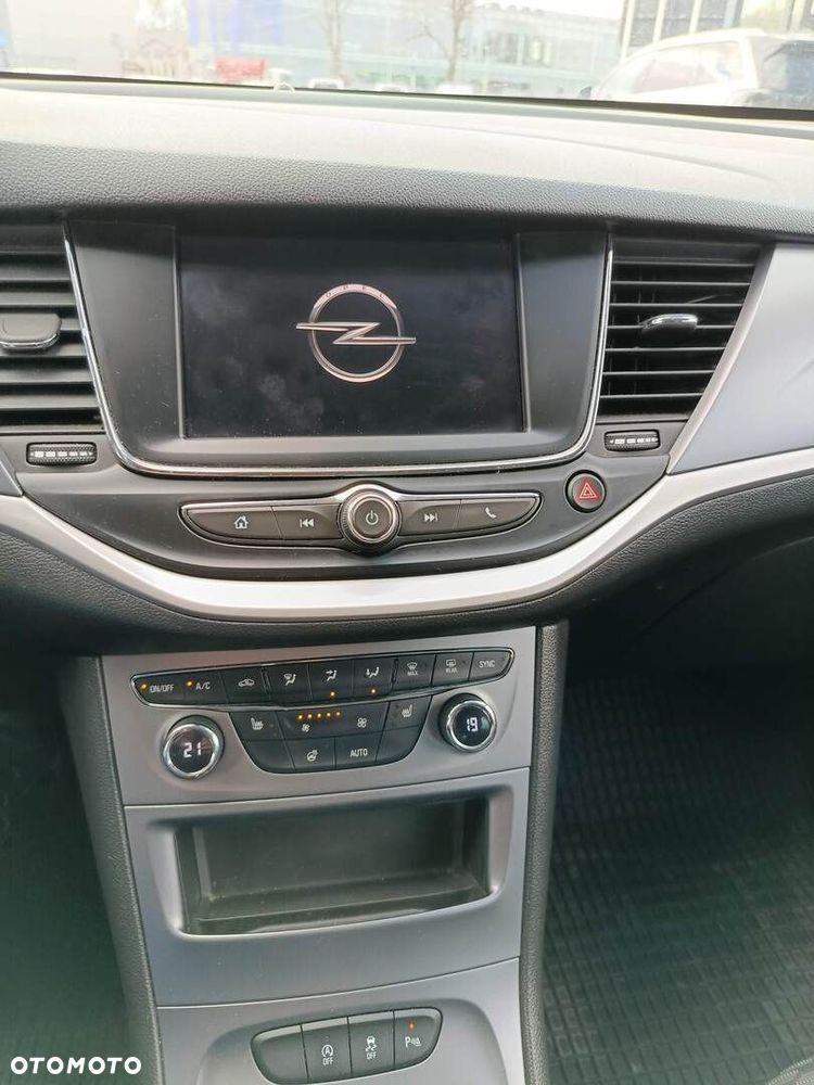 Opel Astra 1.2 T 2020 S&S - 18