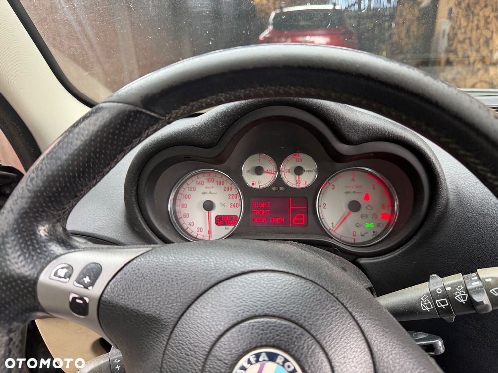 Alfa Romeo 147 1.9 JTD 8V Progression - 6