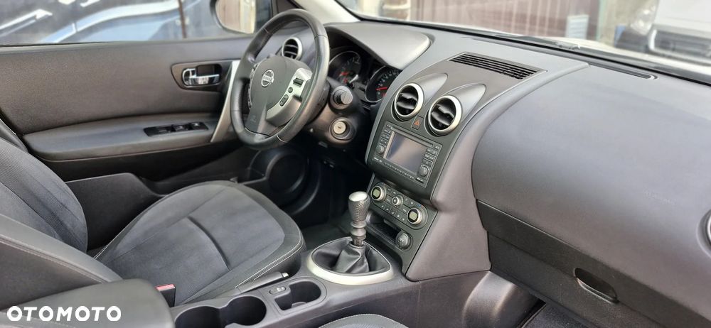 Nissan Qashqai 2.0 visia - 21