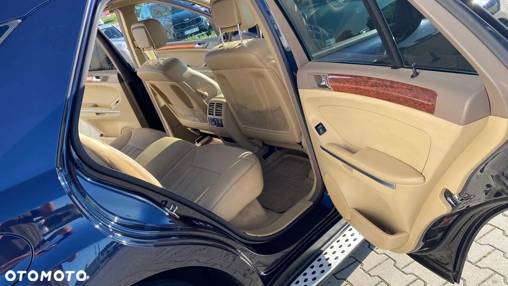 Mercedes-Benz ML 350 4-Matic - 13