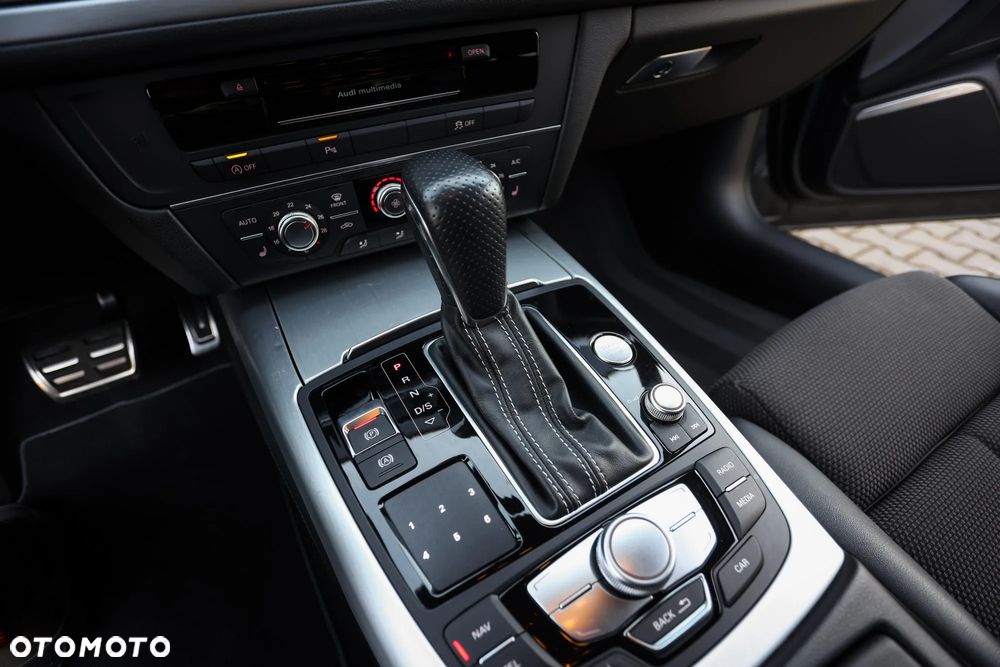 Audi A6 Avant 2.0 TDI Ultra DPF S tronic - 28