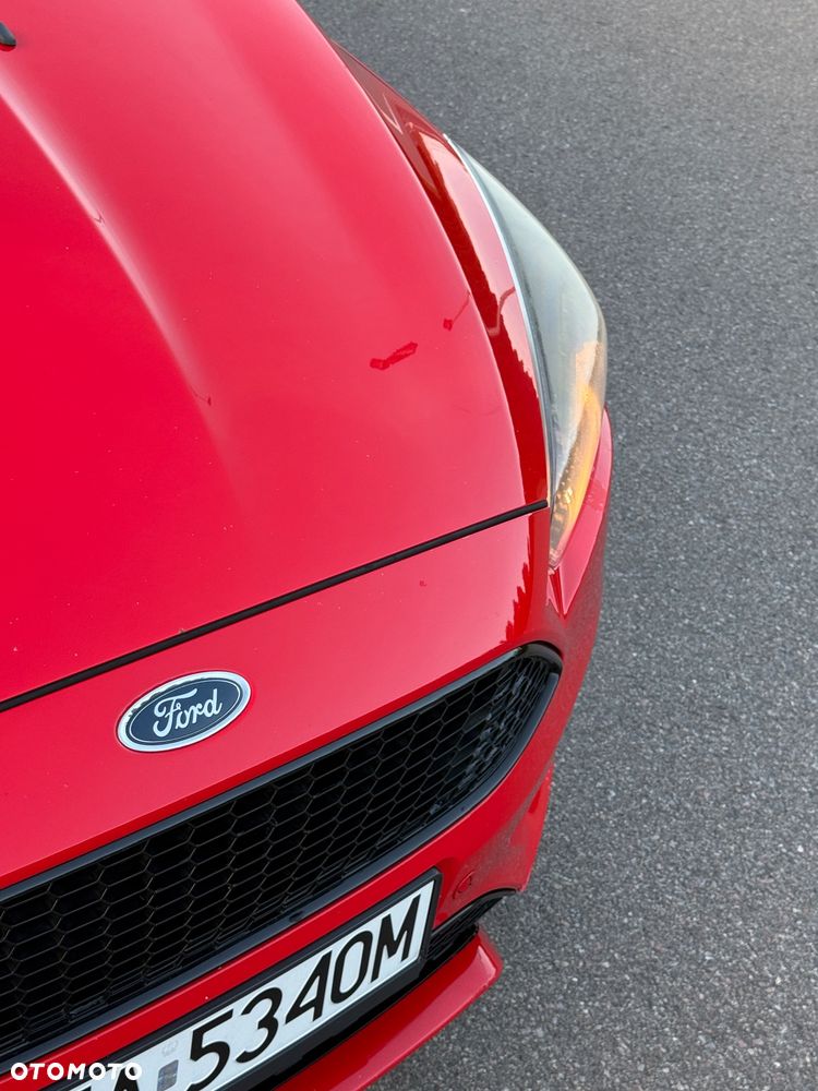 2015 Ford Focus, photograph 2