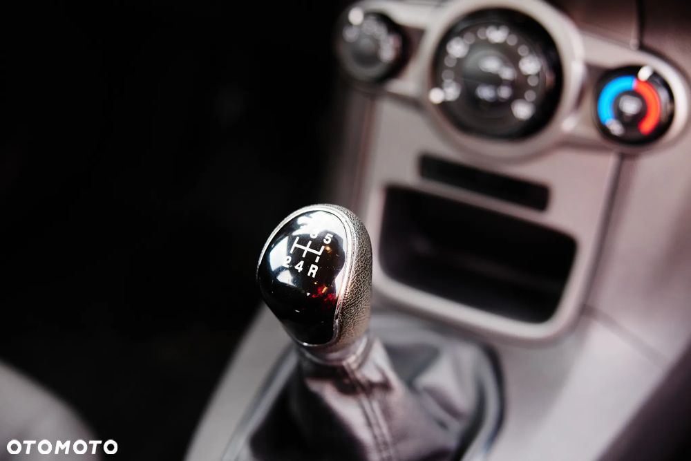 Ford Fiesta 1.25 Ambiente - 27