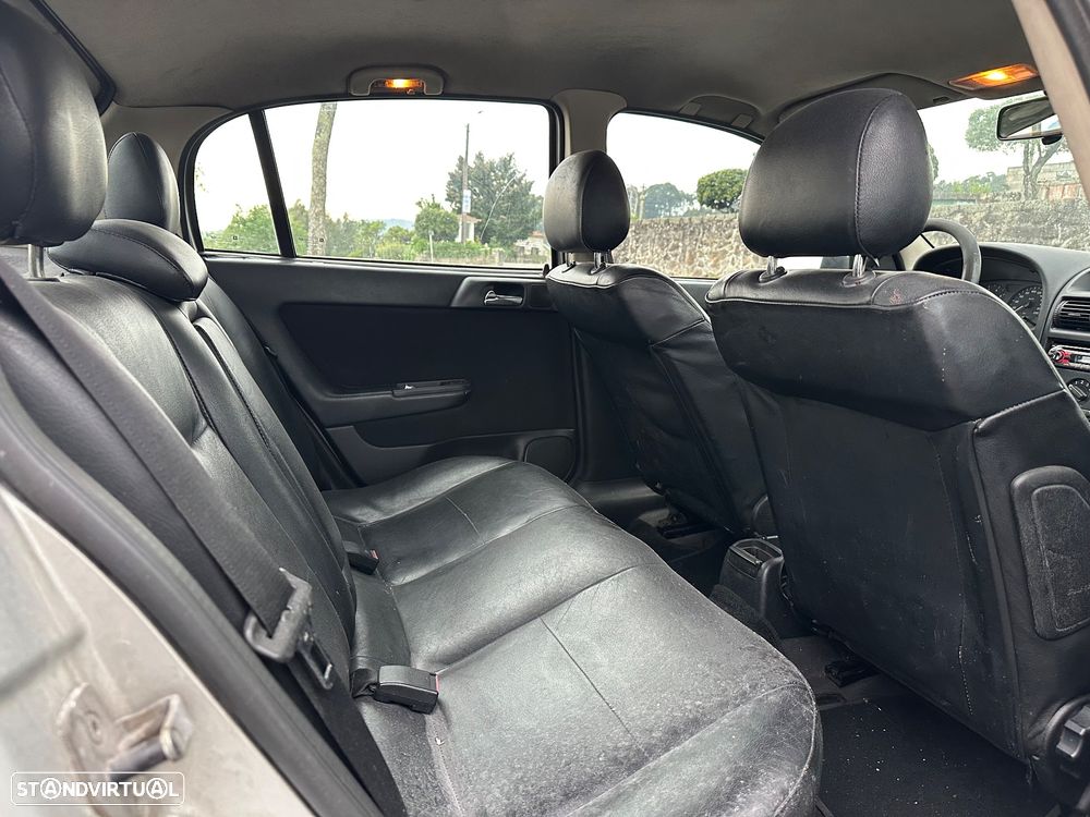 Opel Astra 1.4i 16V Sport - 15