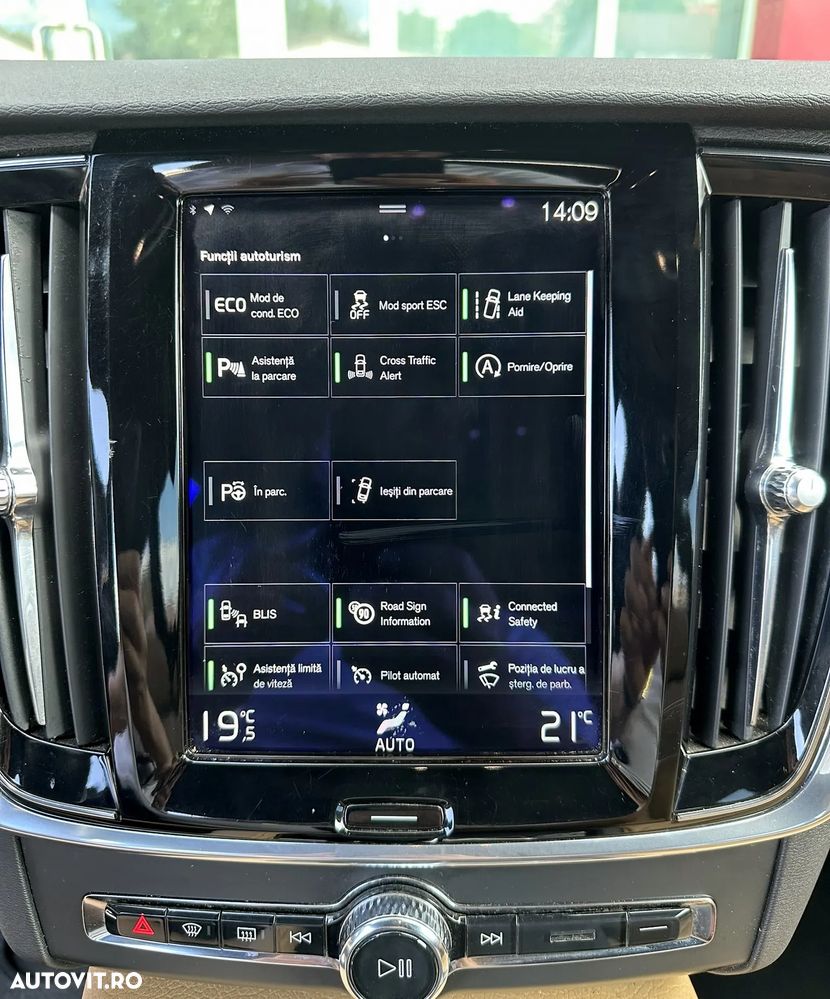 Volvo V90 - 18