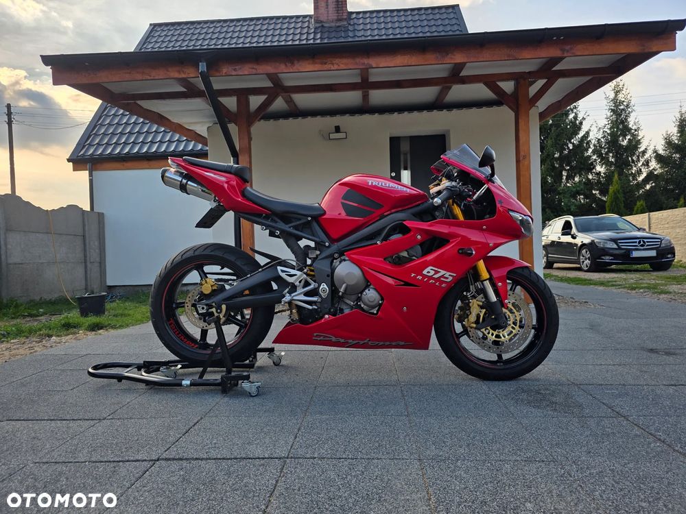Triumph Daytona - 3