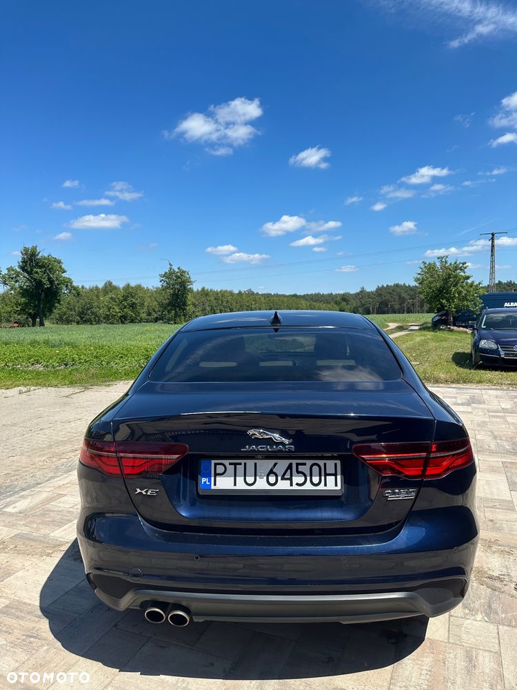 Jaguar XE - 6
