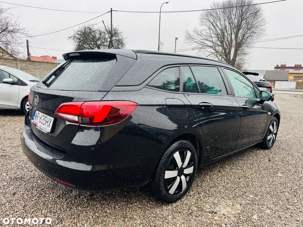 Opel Astra 1.5 D Start/Stop Business Elegance - 4