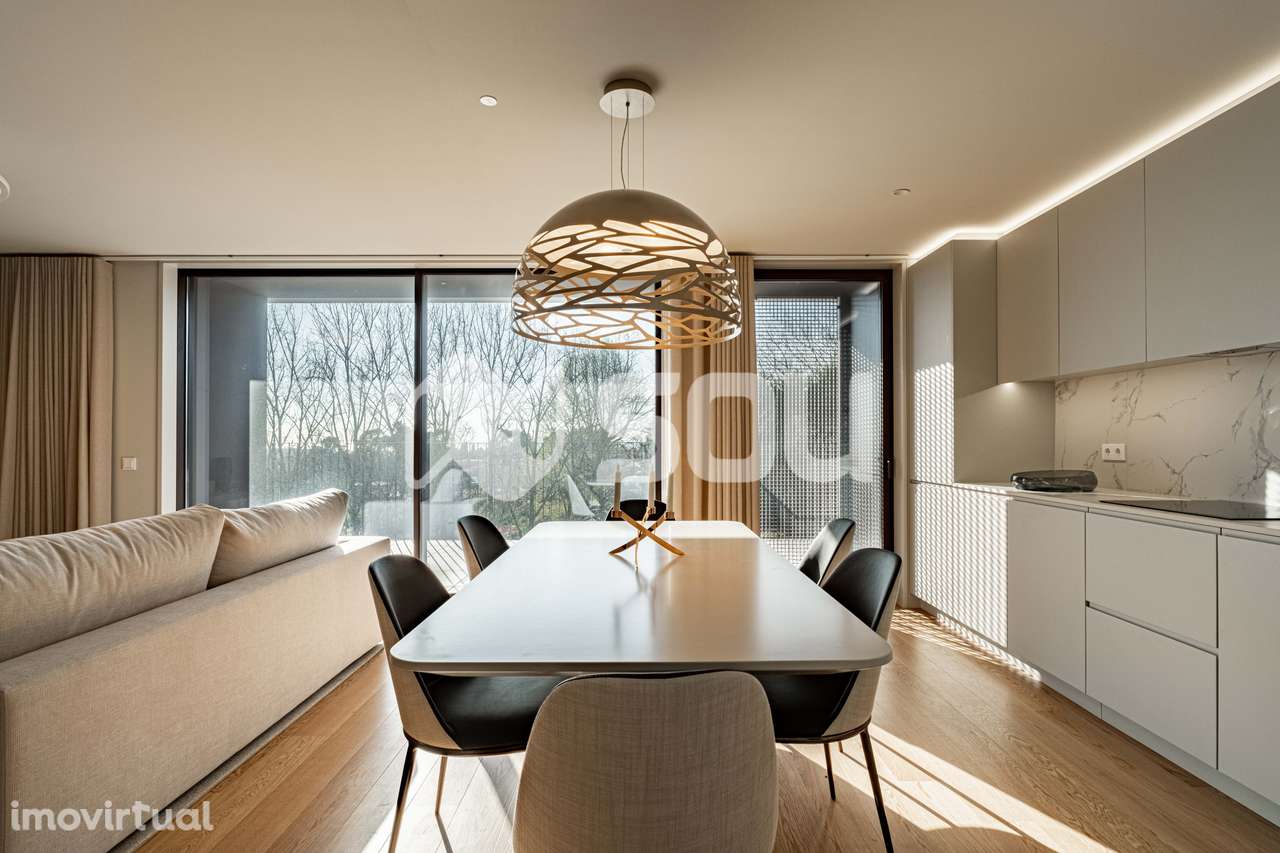 Apartamento T3 – Jardins d' Arrábida - Grande imagem: 2/11