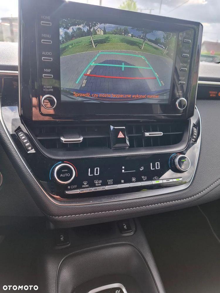 Toyota Corolla 1.8 Hybrid Comfort - 18