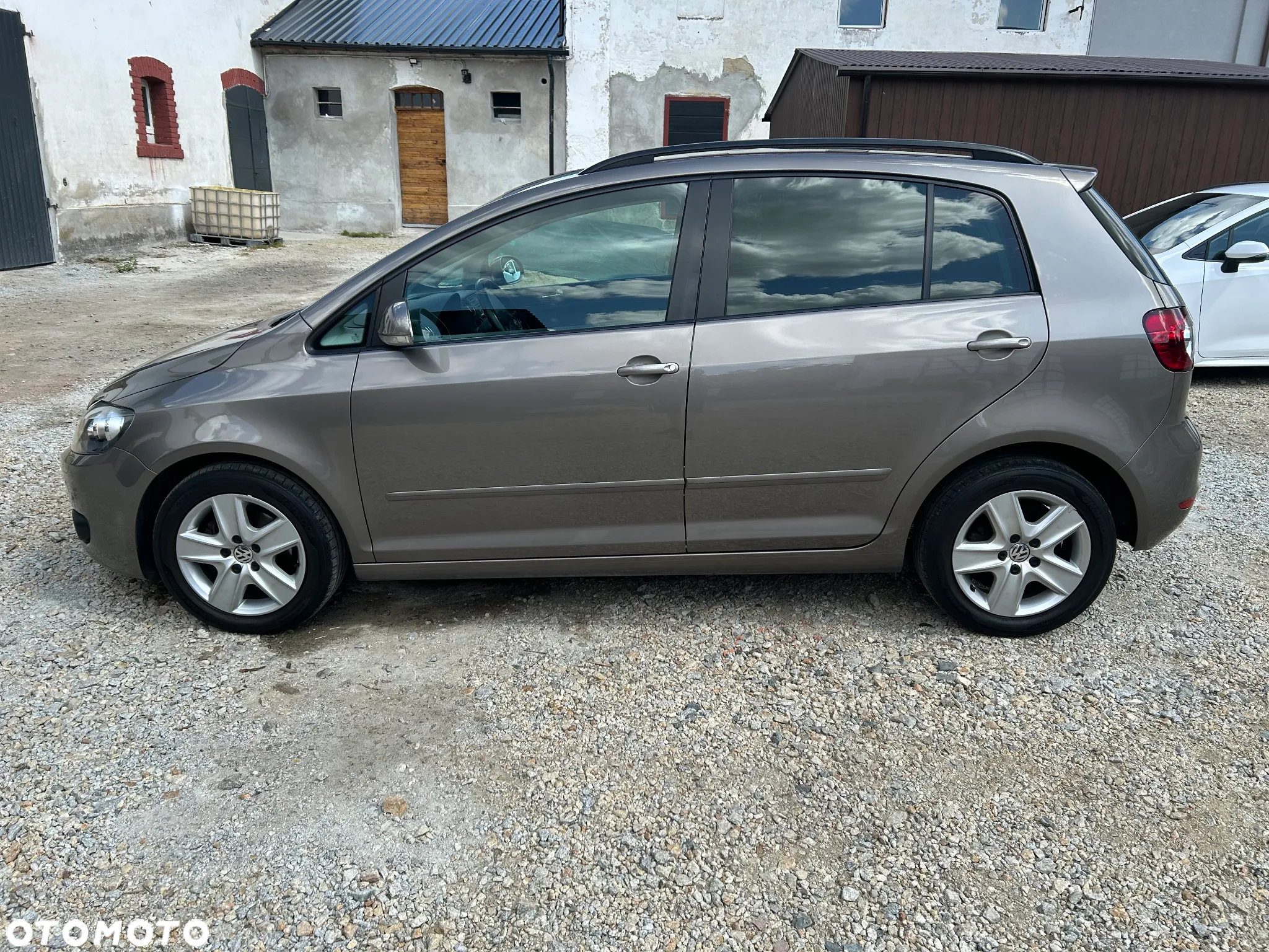 Volkswagen Golf VI 1.6 TDI Comfortline - 13