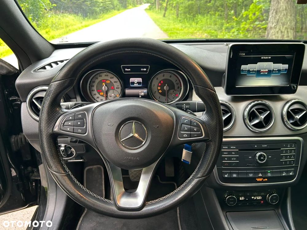 Mercedes-Benz GLA 250 4-Matic - 22
