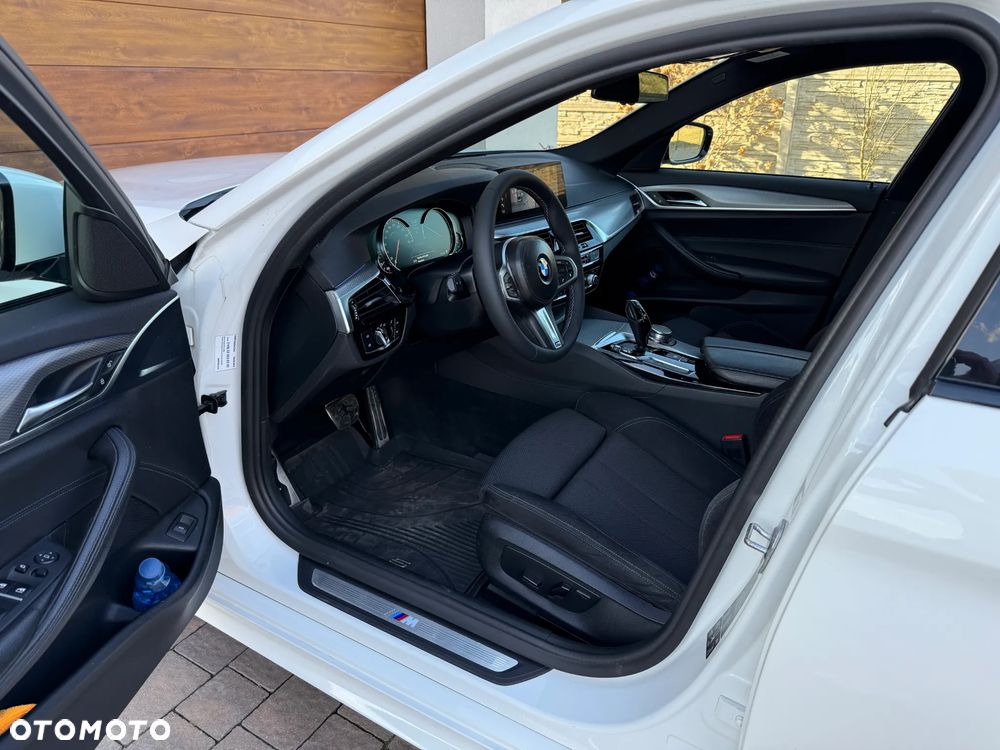 BMW Seria 5 520d xDrive M Sport sport - 8