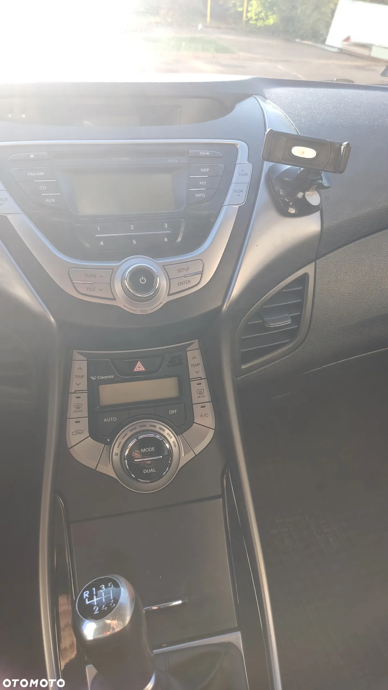 Hyundai Elantra 1.6 Comfort - 7