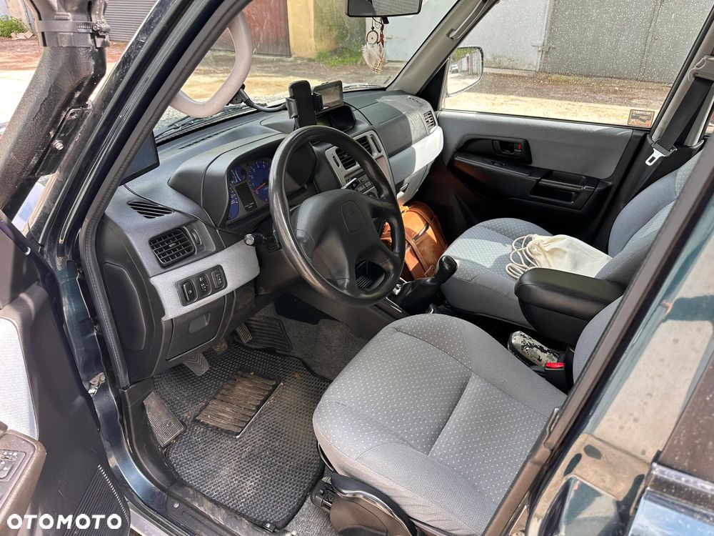 Mitsubishi Pajero Pinin - 9