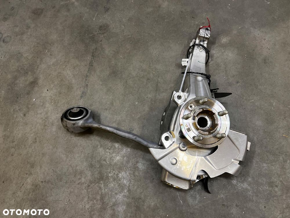 ZWROTNICA PIASTA CZUJNIK ABS PRZÓD PRAWY LAND ROVER DEFENDER II L663 - 1