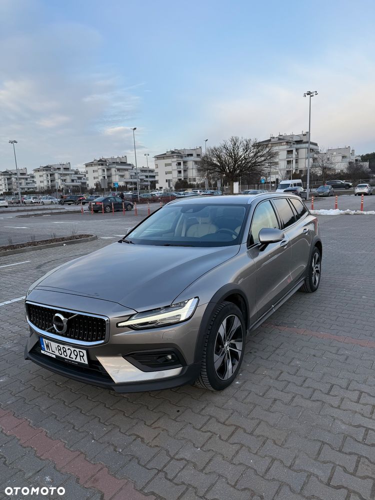 Volvo V60 B5 B AWD Inscription - 3
