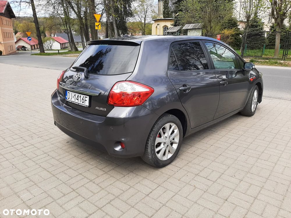 Toyota Auris 2.0 D-4D Travel - 8