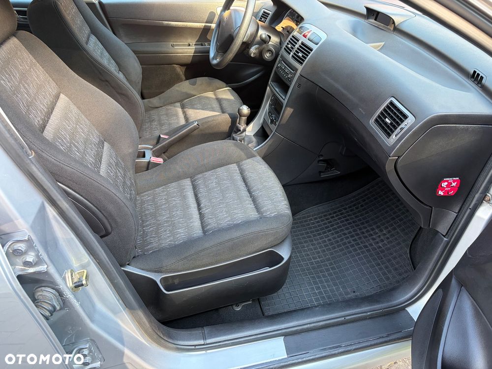 Peugeot 307 1.6 Premium - 14