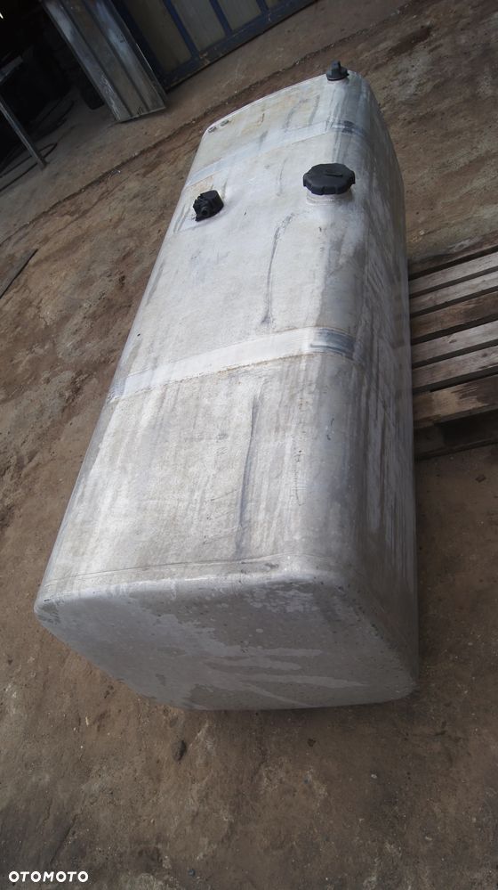 zbiornik paliwa bak Mercedes ACTROS ATEGO AXOR A9304700401 - 4