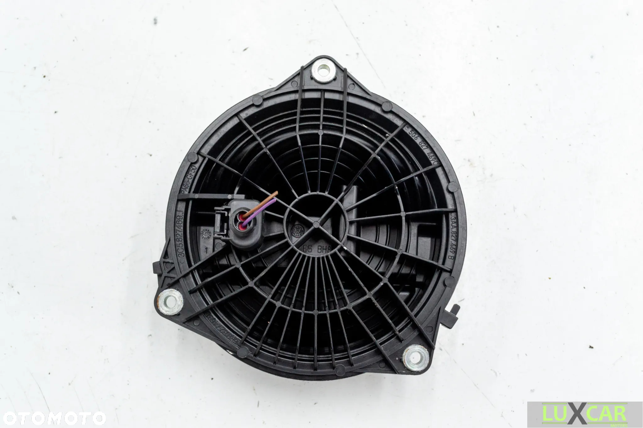 VW GOLF VII 7 KLAMKA BAGAŻNIKA MIKROSTYK CARBON 5G6827469C GORLICE - 3