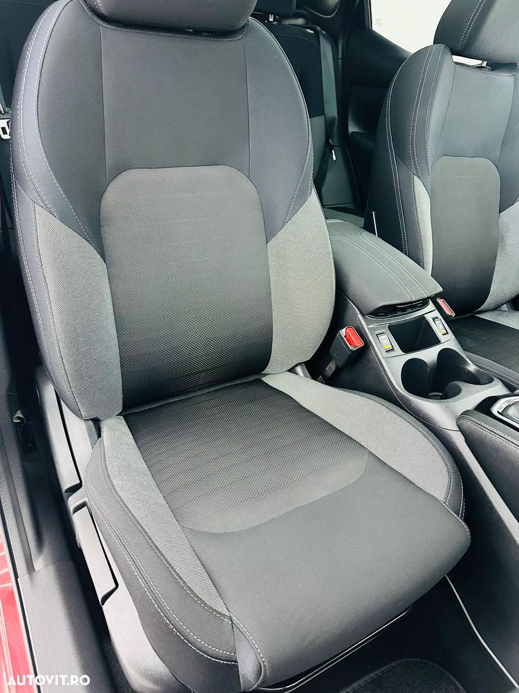 Nissan Qashqai 1.2 DIG-T Xtronic N-Connecta - 17