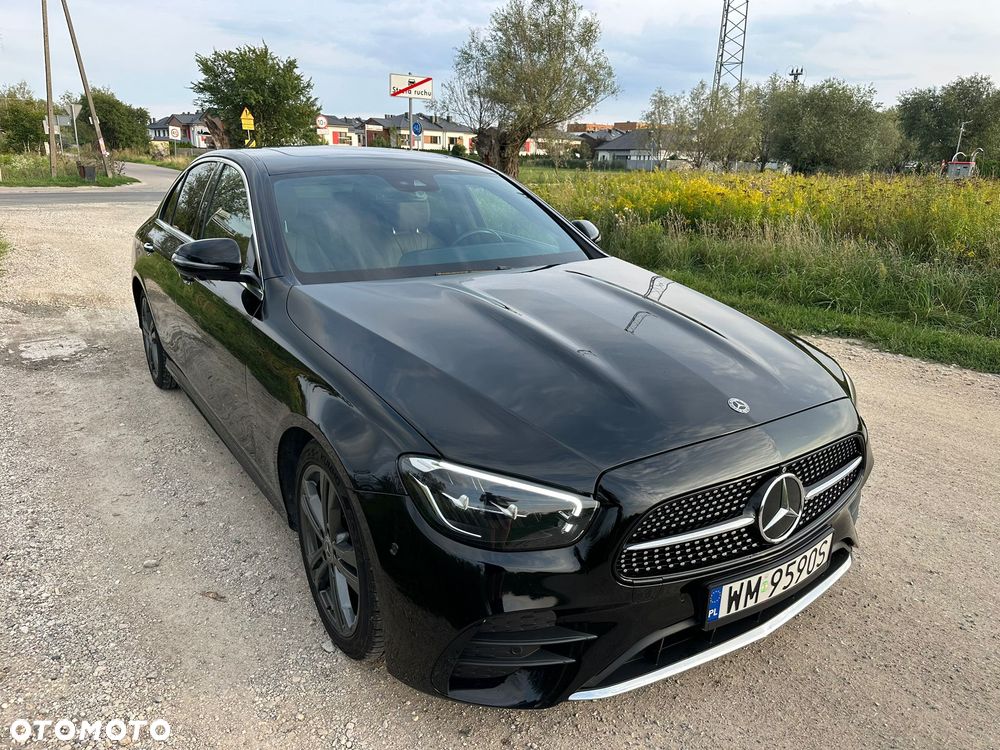 Mercedes-Benz Klasa E 300 9G-TRONIC AMG Line - 2