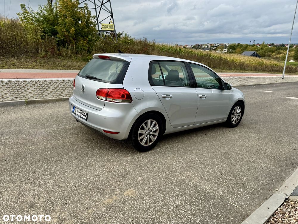 Volkswagen Golf - 5