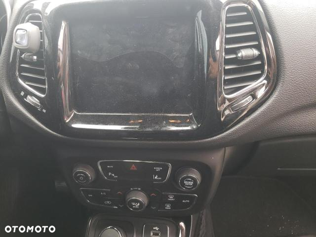 Jeep Compass - 9