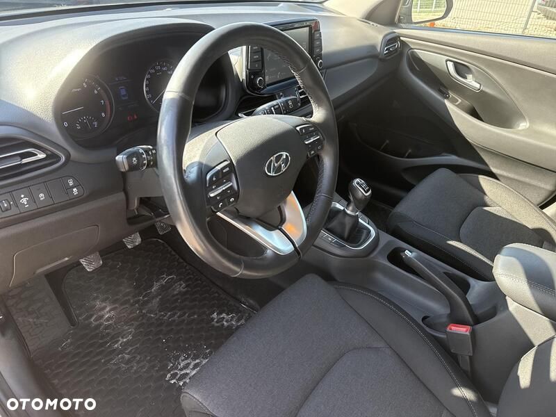 Hyundai i30 1.5 DPI Smart - 10