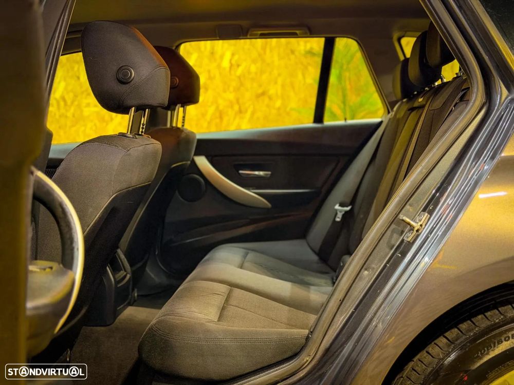 BMW 320 d - 27
