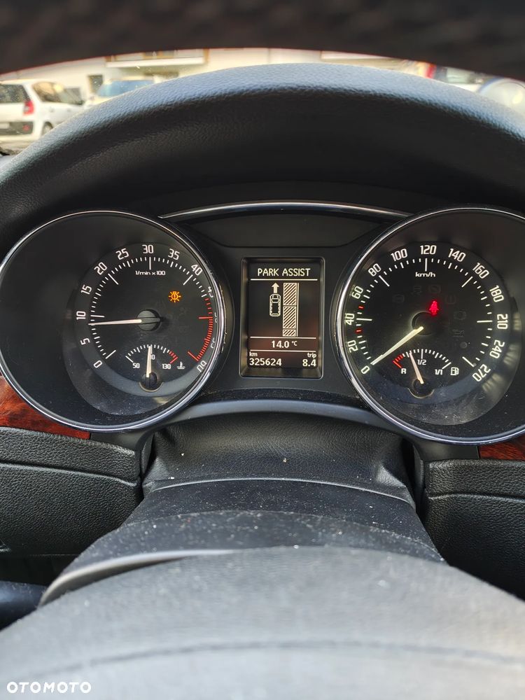 Skoda Superb 2.0 TDI Platinum - 37