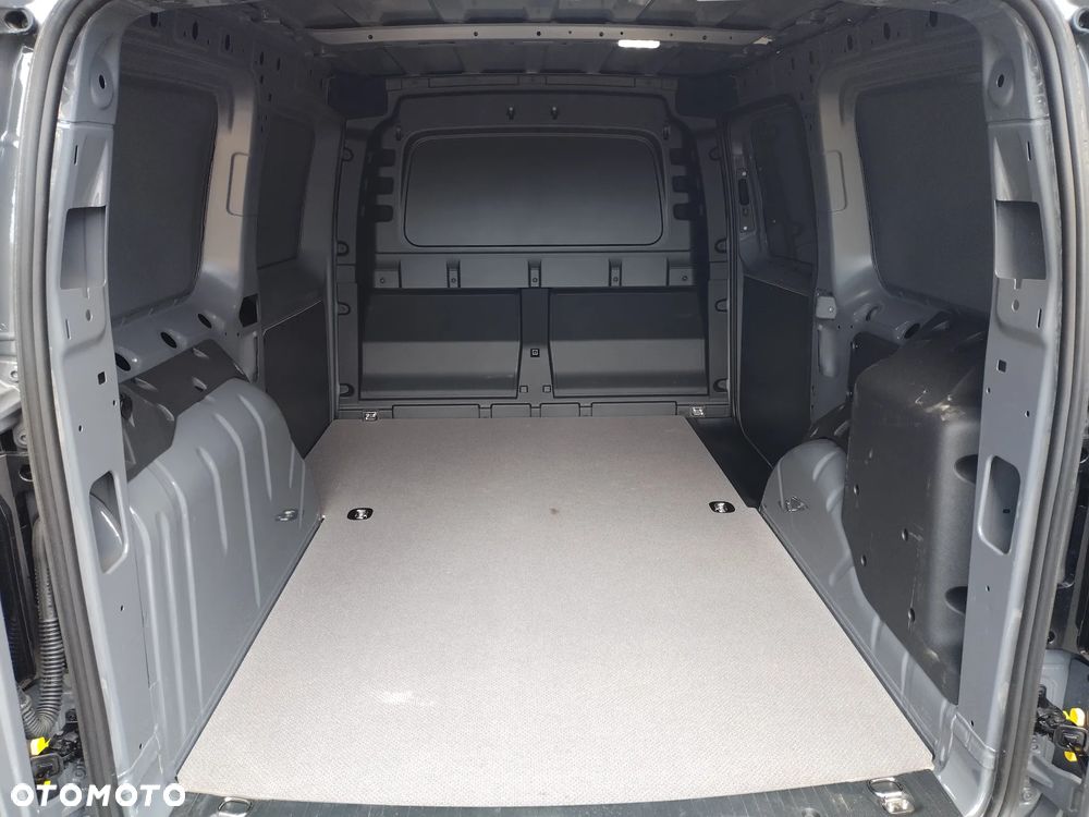 Ford Transit Connect L2 Limited - 6