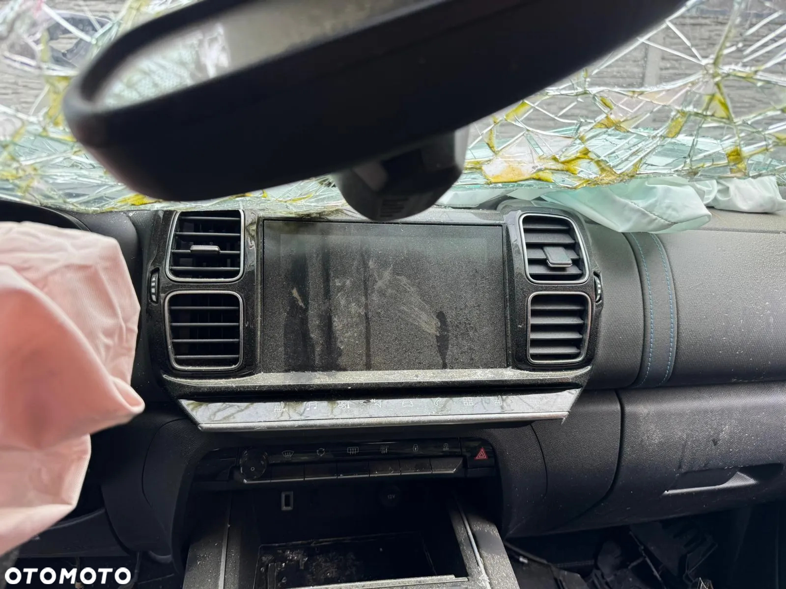 Citroën C5 Aircross 1.2 PureTech Live EAT8 - 14