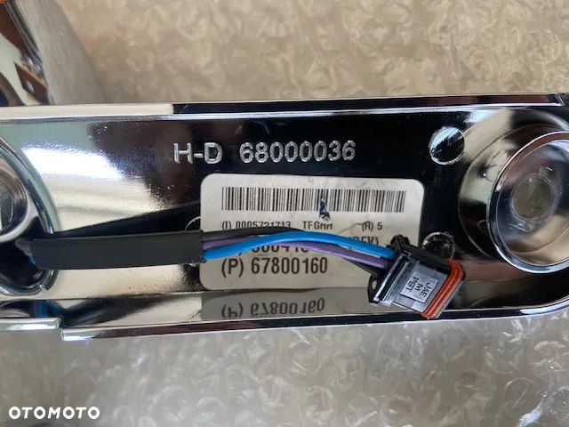 KIERUNKOWSKAZY HARLEY STREET GLIDE 2014-2023 - 10
