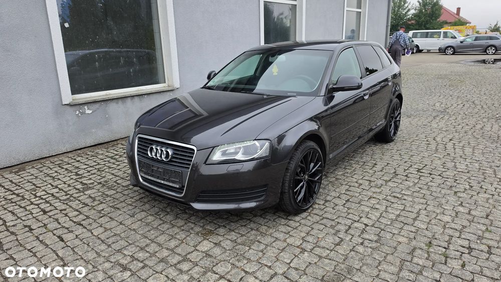 Audi A3 Sportback 1.4 TFSI Attraction - 1